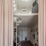 Single House -